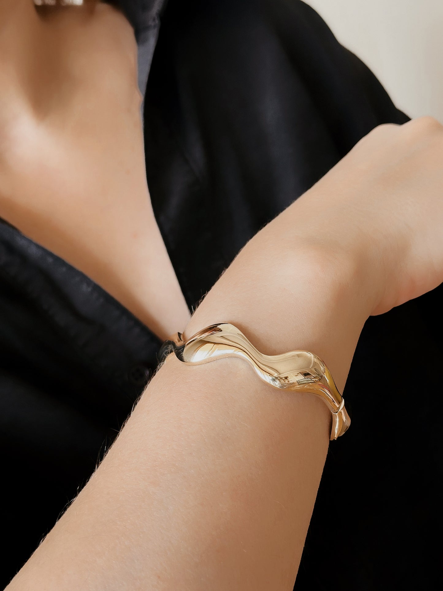14K Solid Gold Wavy Cuff Bracelet