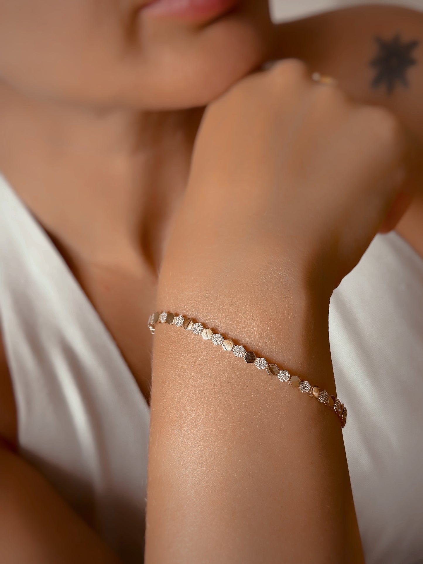 14K Gold Hexagonal Chain Bracelet