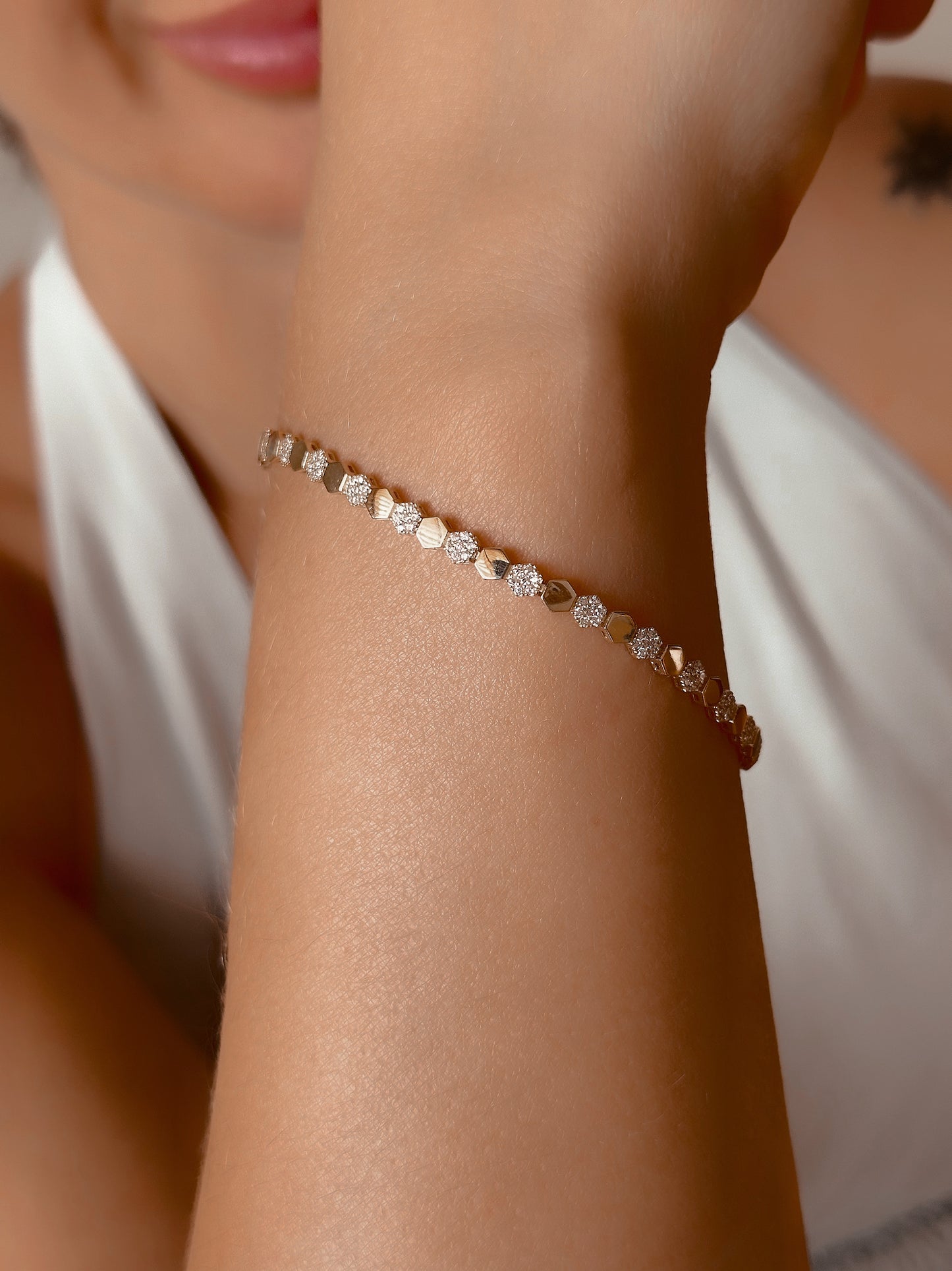 14K Gold Hexagonal Chain Bracelet
