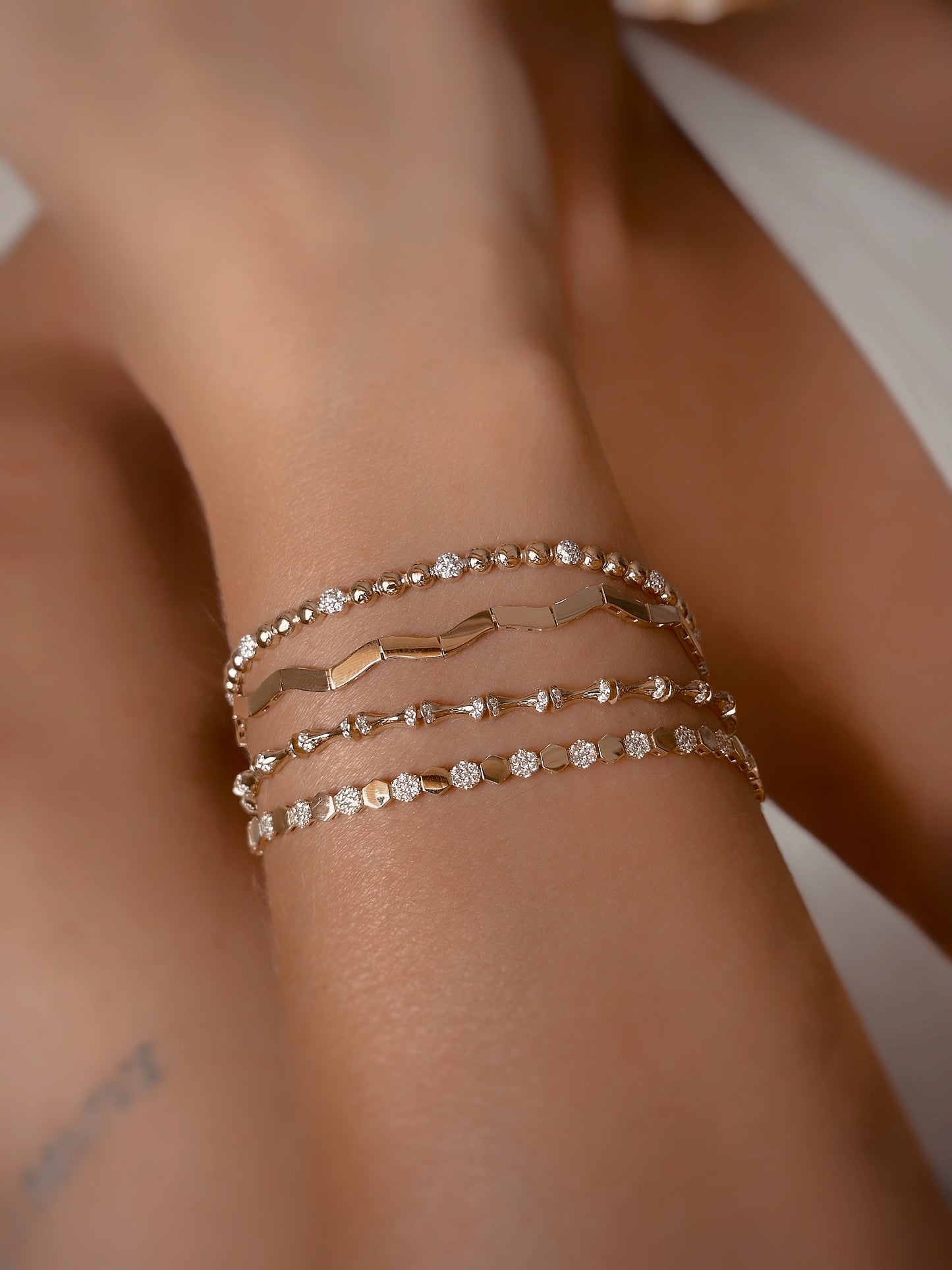 14K Gold Hexagonal Chain Bracelet