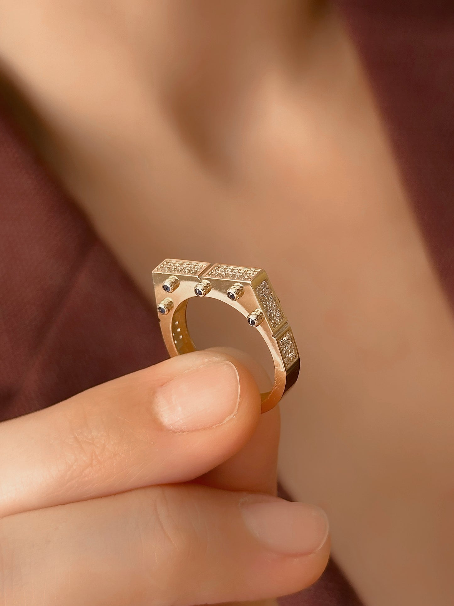 14k solid gold Angular Screw ring