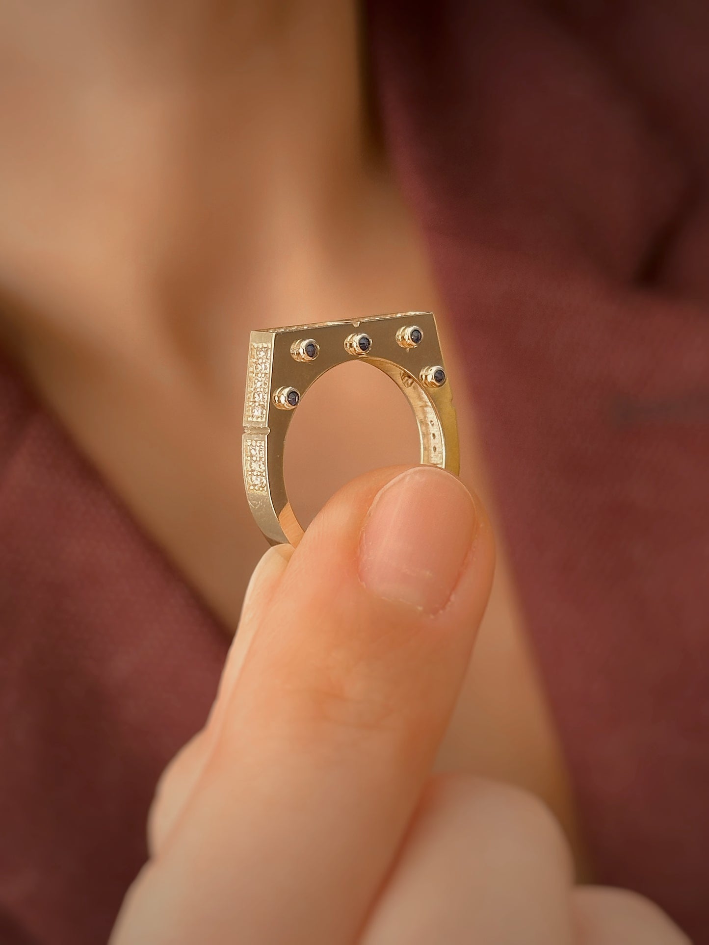 14k solid gold Angular Screw ring