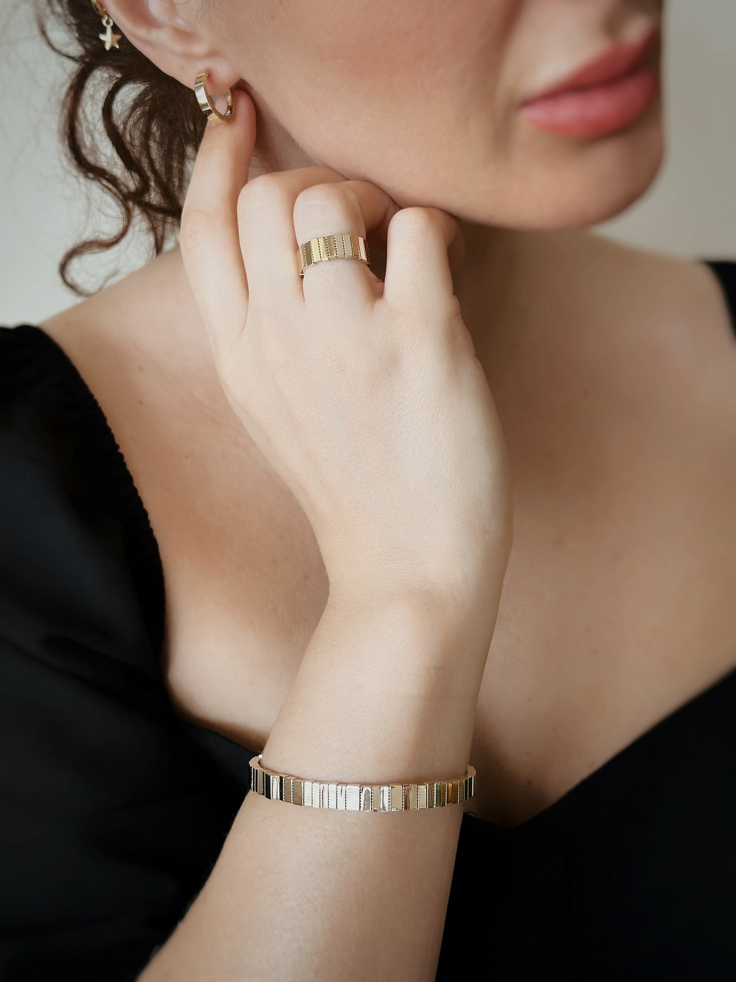 14k Gold Circle Necklace, Sunlight Necklace