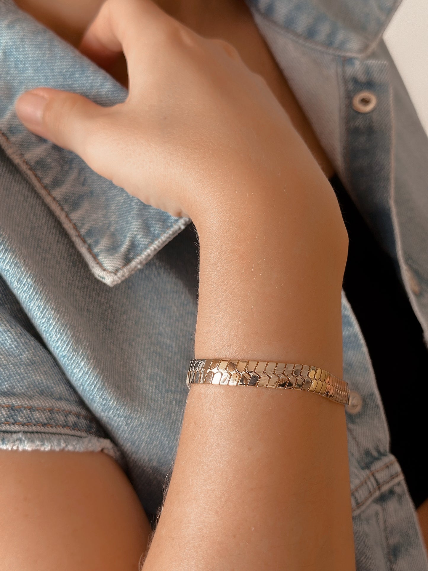 14K Gold Herringbone Chain Bracelet