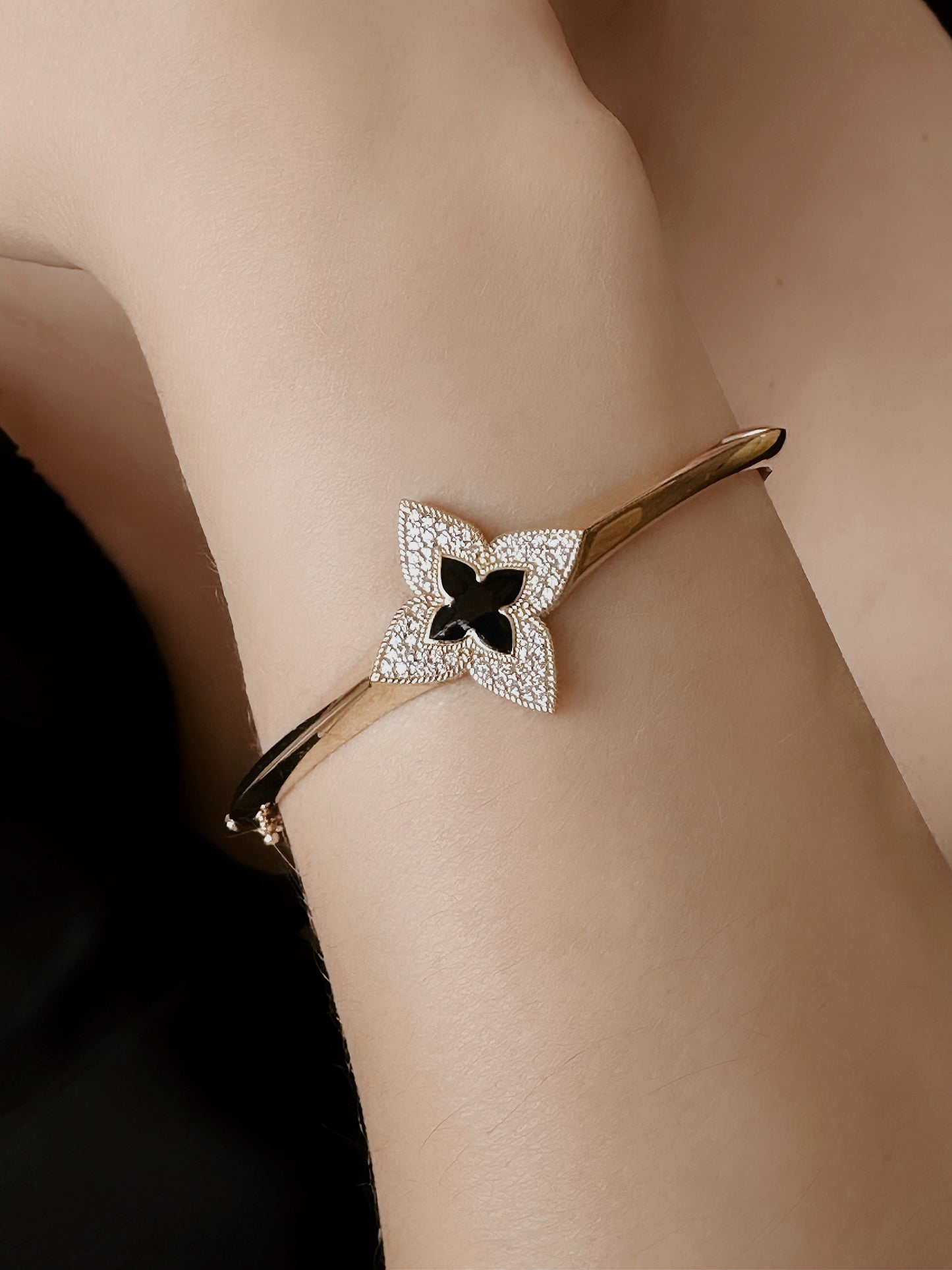 14K Solid Gold Flower Bracelet