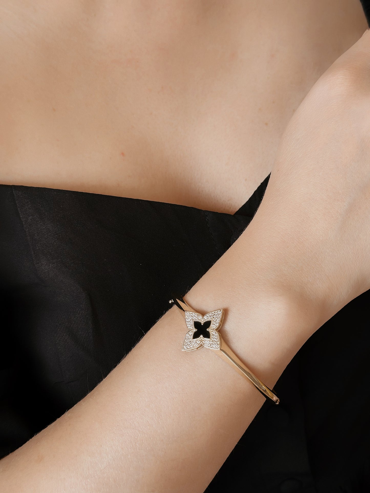 14K Solid Gold Flower Bracelet