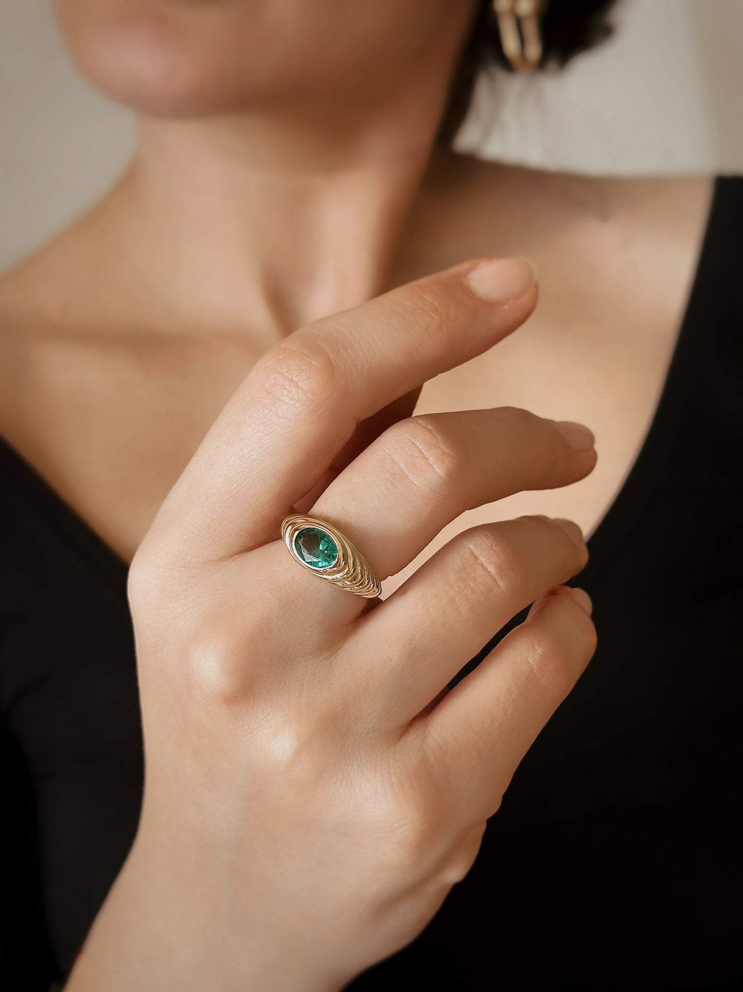 14k Solid Gold Emerald Oval Ring