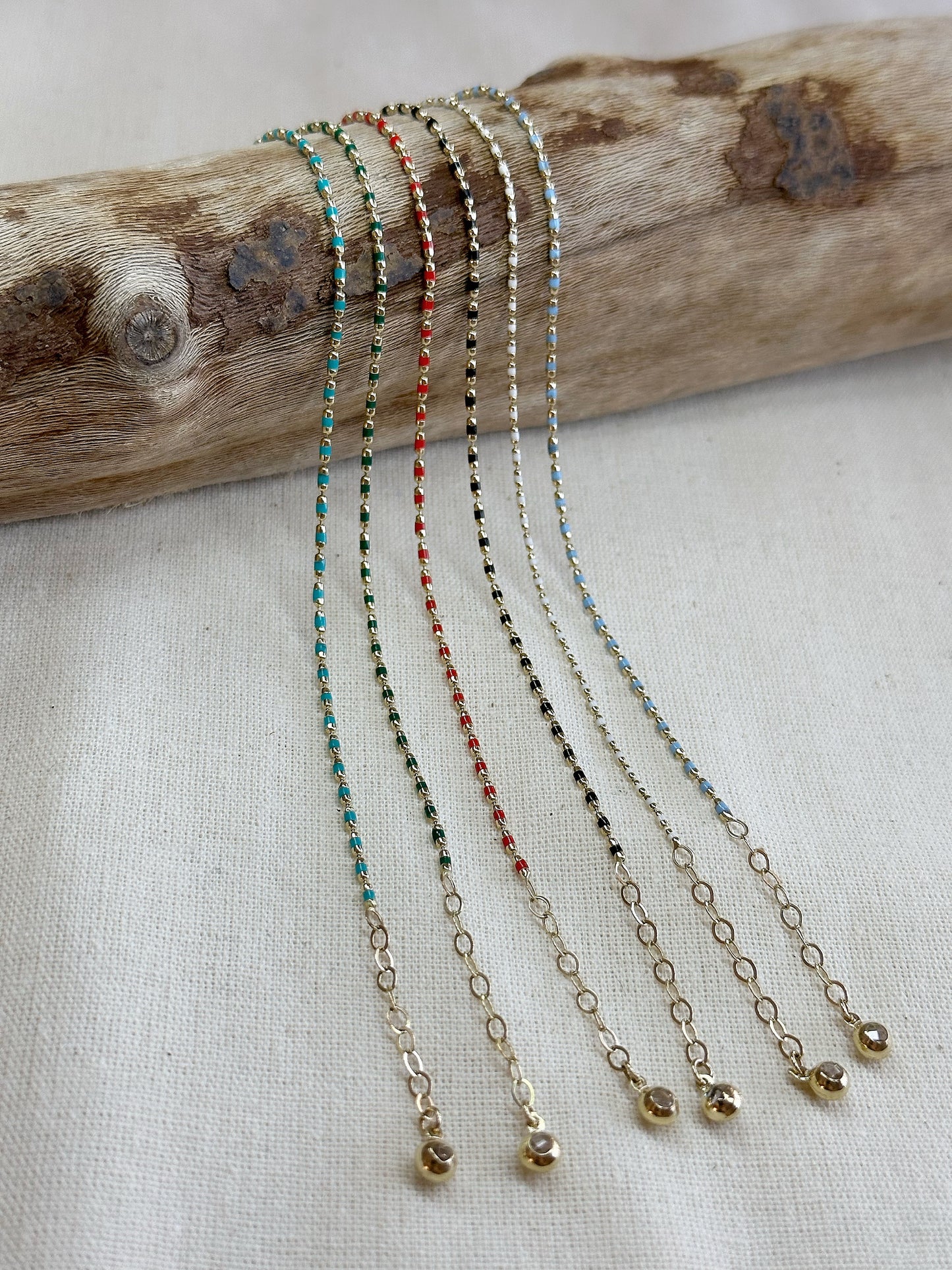 14K Yellow Gold Chain With Enamel Beads Bracelet