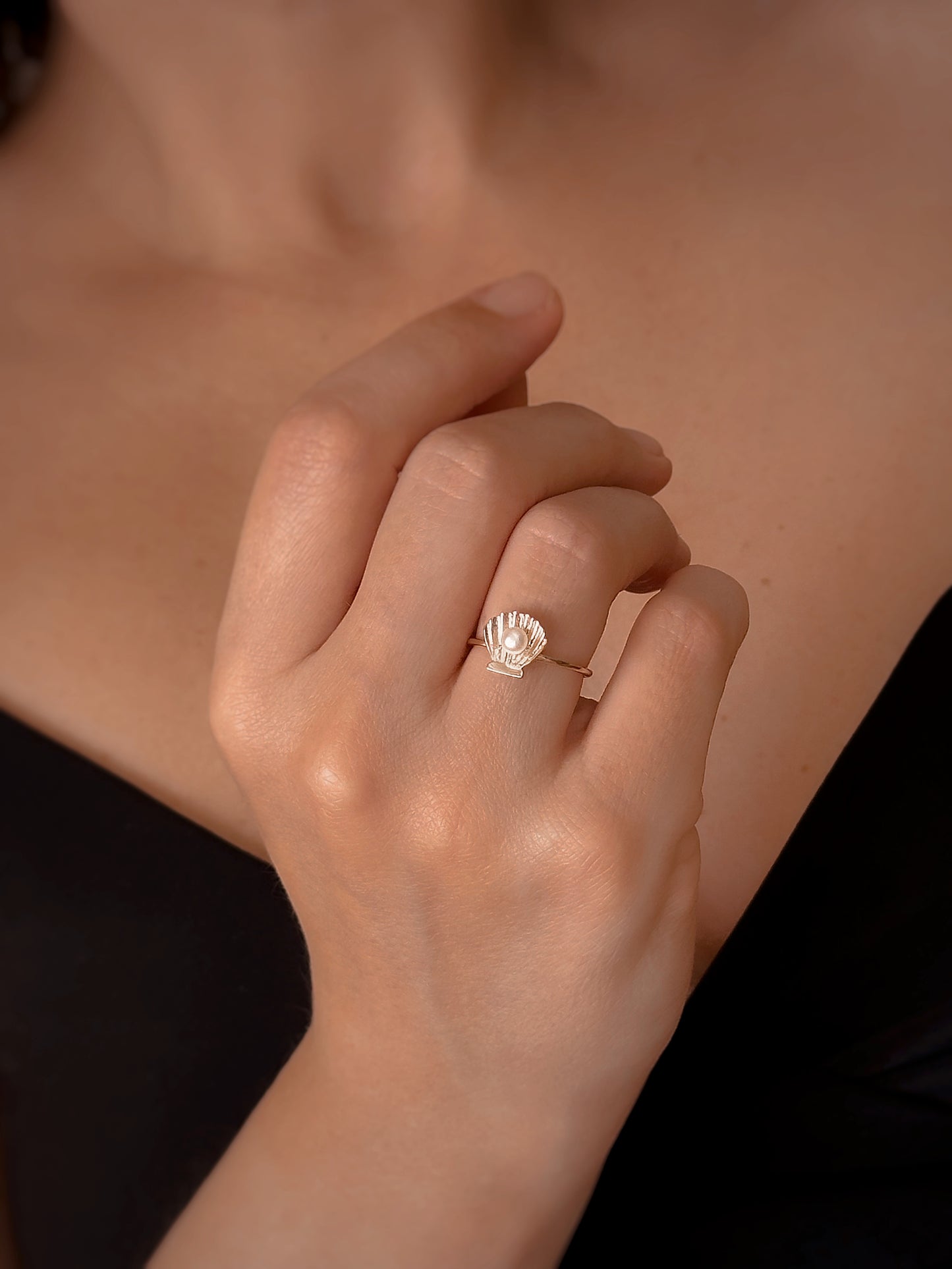 Gold Seashell Pearl Ring