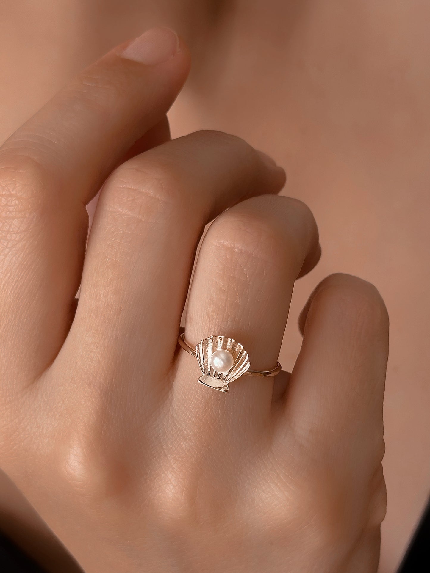 Gold Seashell Pearl Ring