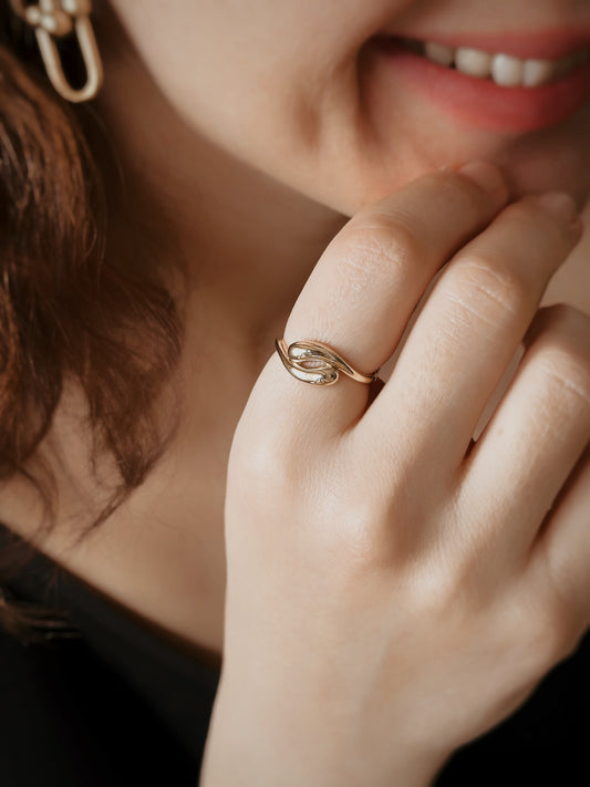 14K Solid Gold Drop Model Ring