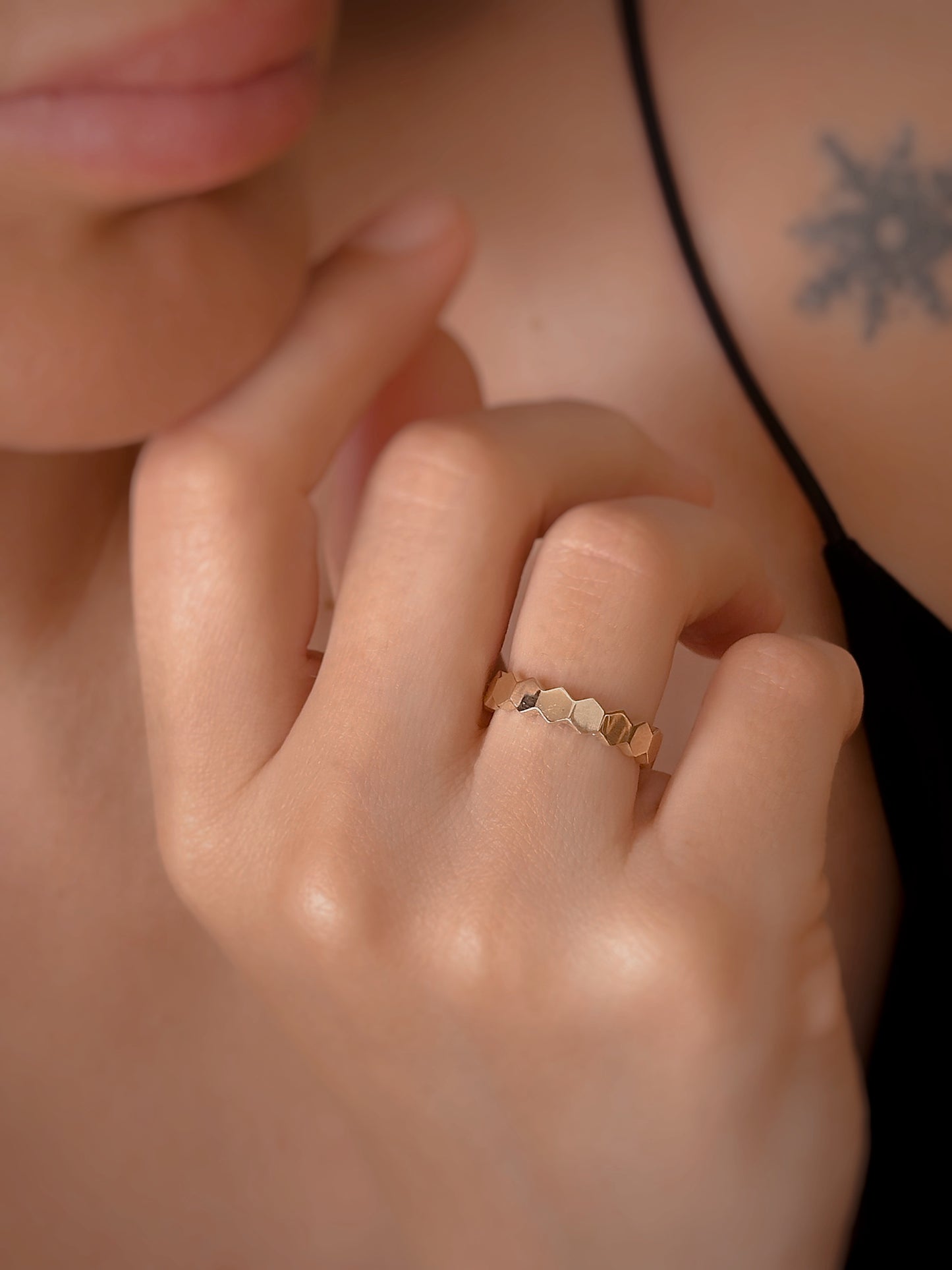 14K Solid Gold Honeycomb Cut Ring