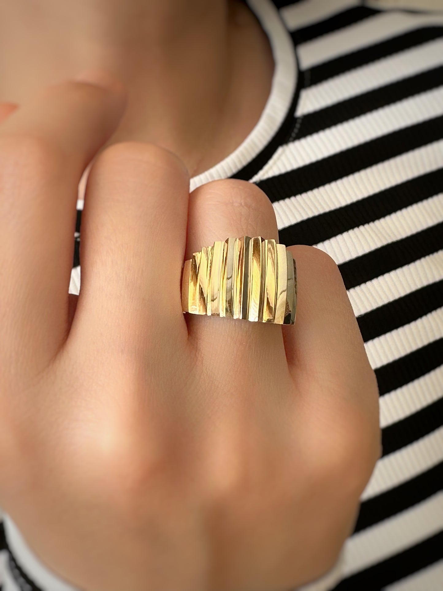 14k Solid Gold Dome Accordion Ring