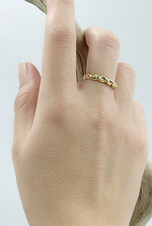 Twisted Ring in 14k Solid Gold, 2.88mm  thick Rope Infinity Band