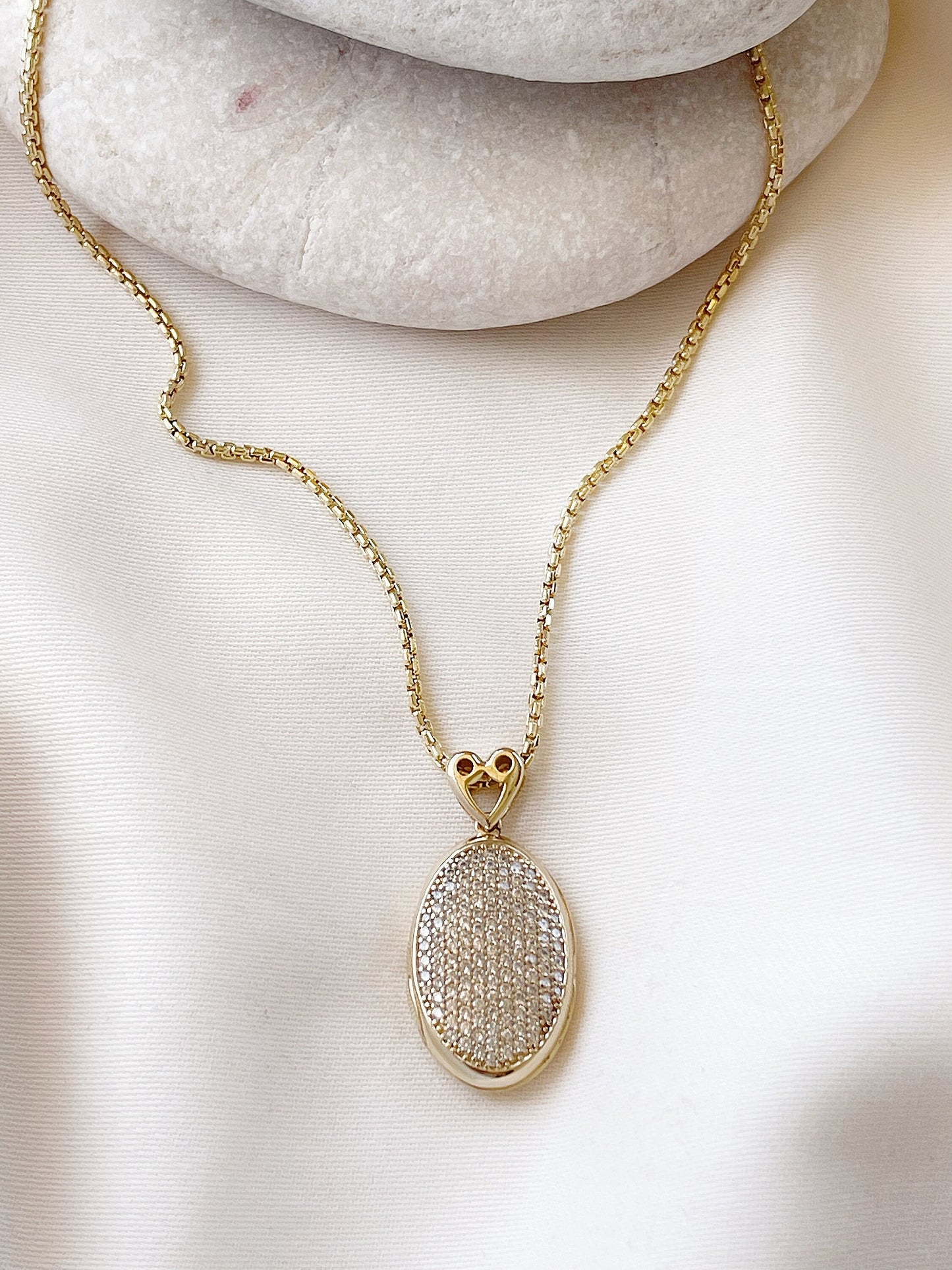 Solid Gold Stone inlaid Big Oval Locket Necklace