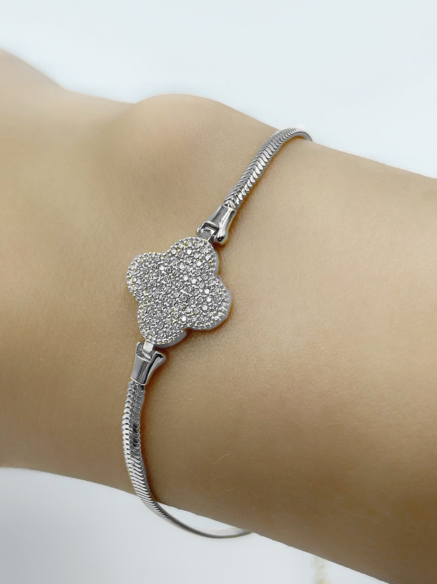 14k Solid Gold Four Leaf Clover Bracelet