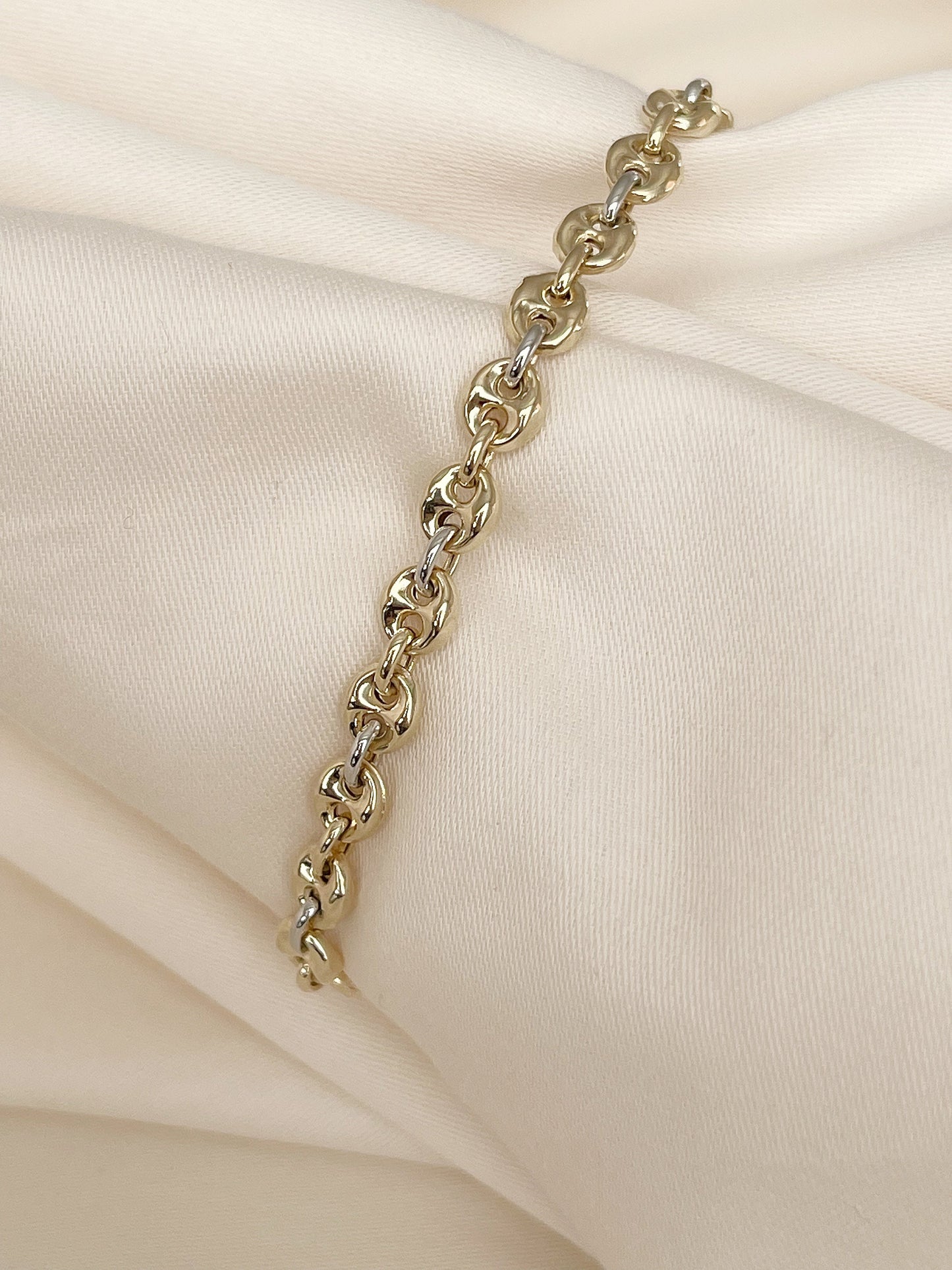 Gold Puffed Mariner Chain Bracelet