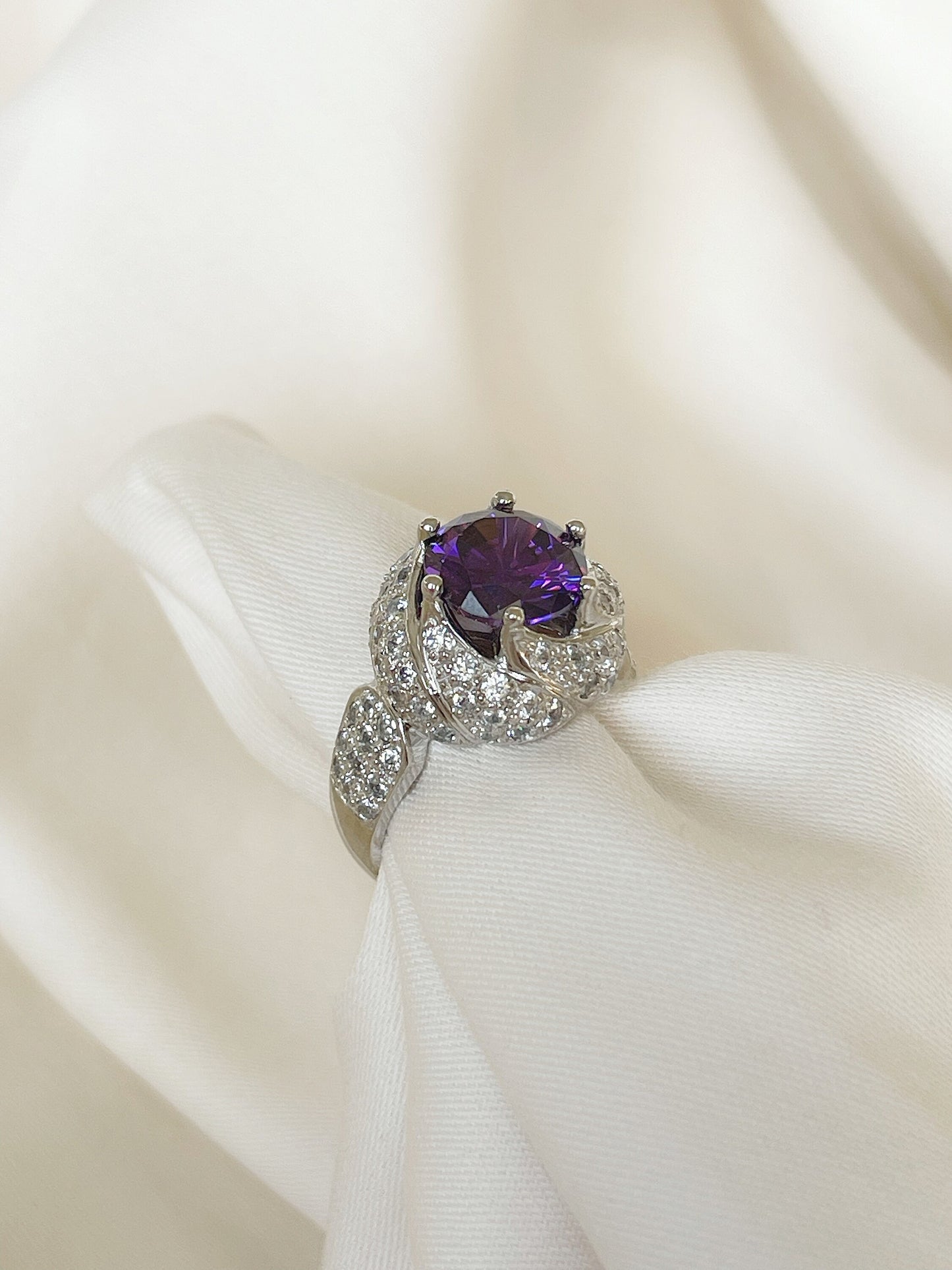 14K Solid Gold Genuine Amethyst and Diamond Engagement Ring