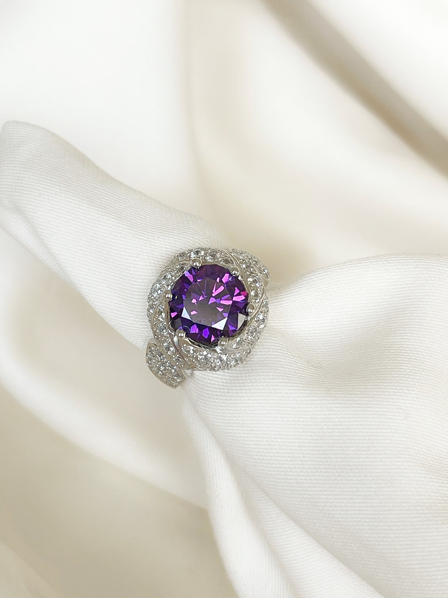 14K Solid Gold Genuine Amethyst and Diamond Engagement Ring