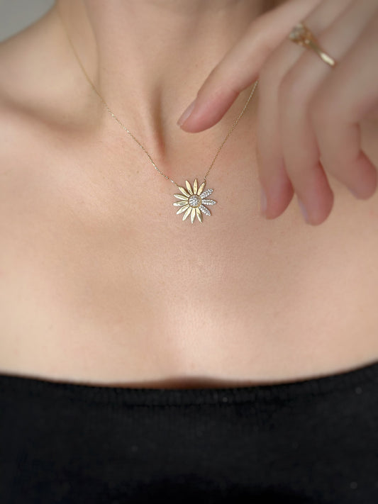 Solid Gold Dainty 14k Solid Gold Daisy Necklace